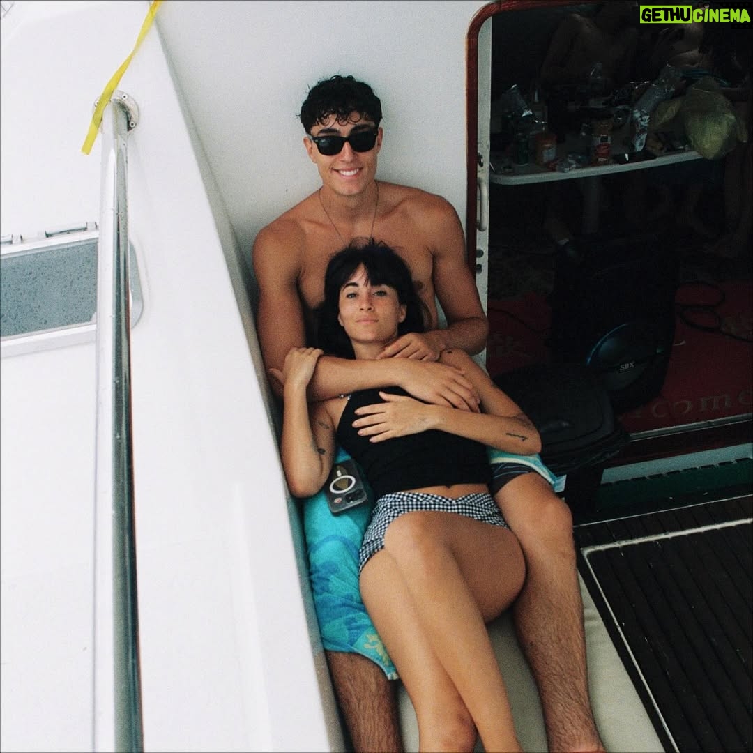 Aitana - 1.7 Million Likes - feliz cumple daniel :) 🩶🎂 @yosoyplex