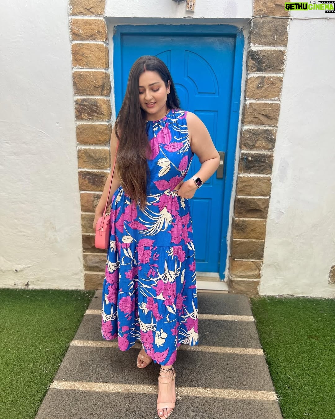 Akanksha Joshi - 1.6K Likes - Happy 26th❤️💫
PS. 3rd picture is my absolute favourite