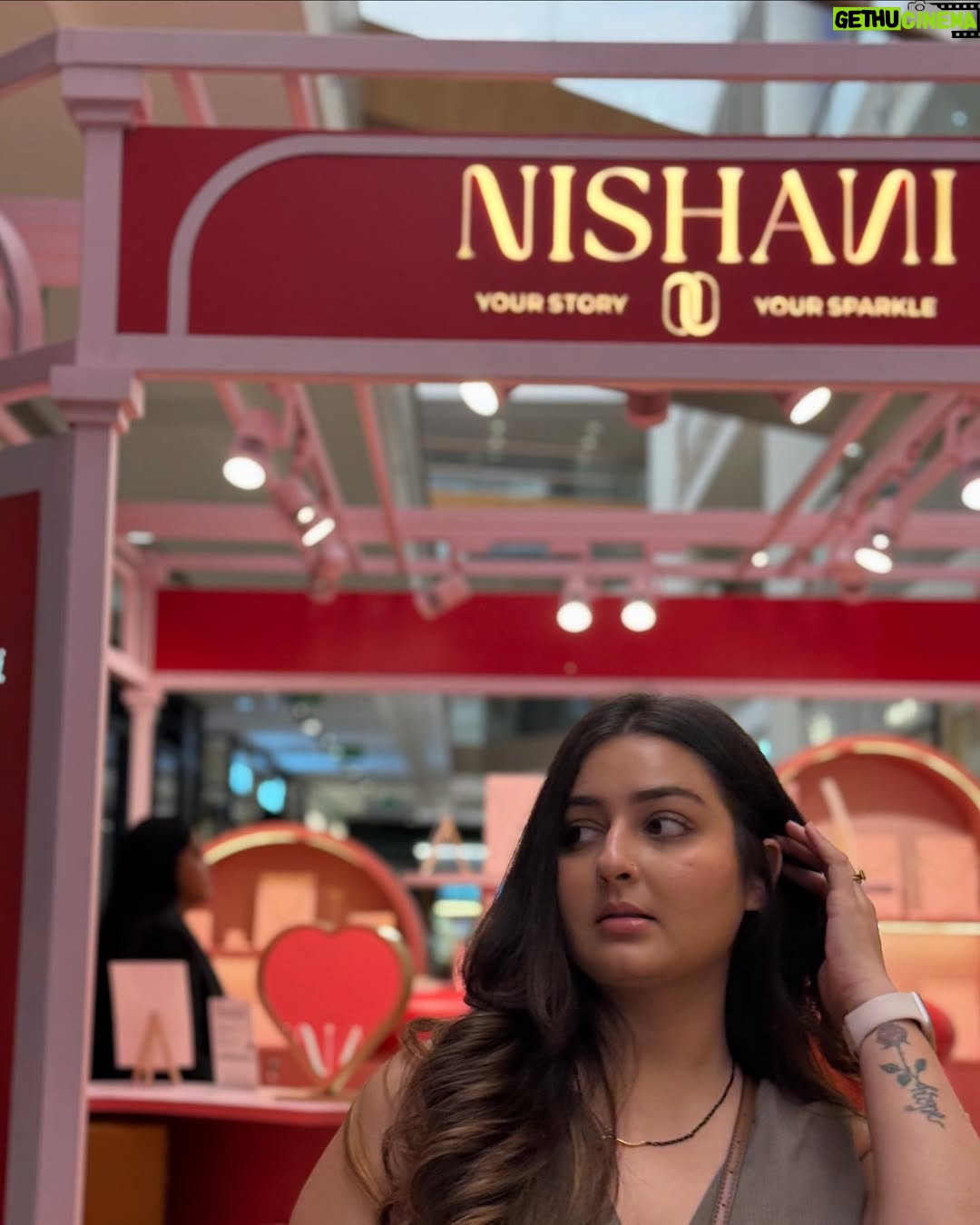 Akanksha Joshi - 1.3K Likes - Dropped by the Nishani pop-up at Jio World Drive and left with stunning jewellery, a sweet tooth fix, and a whole lot of fun!

@nishanistudio 
#NishaniatJWD
#NishaniPopup
#StyledByNishani
@jioworlddrive