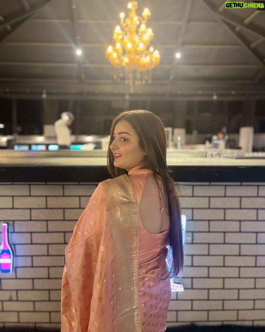 Akanksha Joshi - 8.1K Likes - Anniversary dump!
365❤️