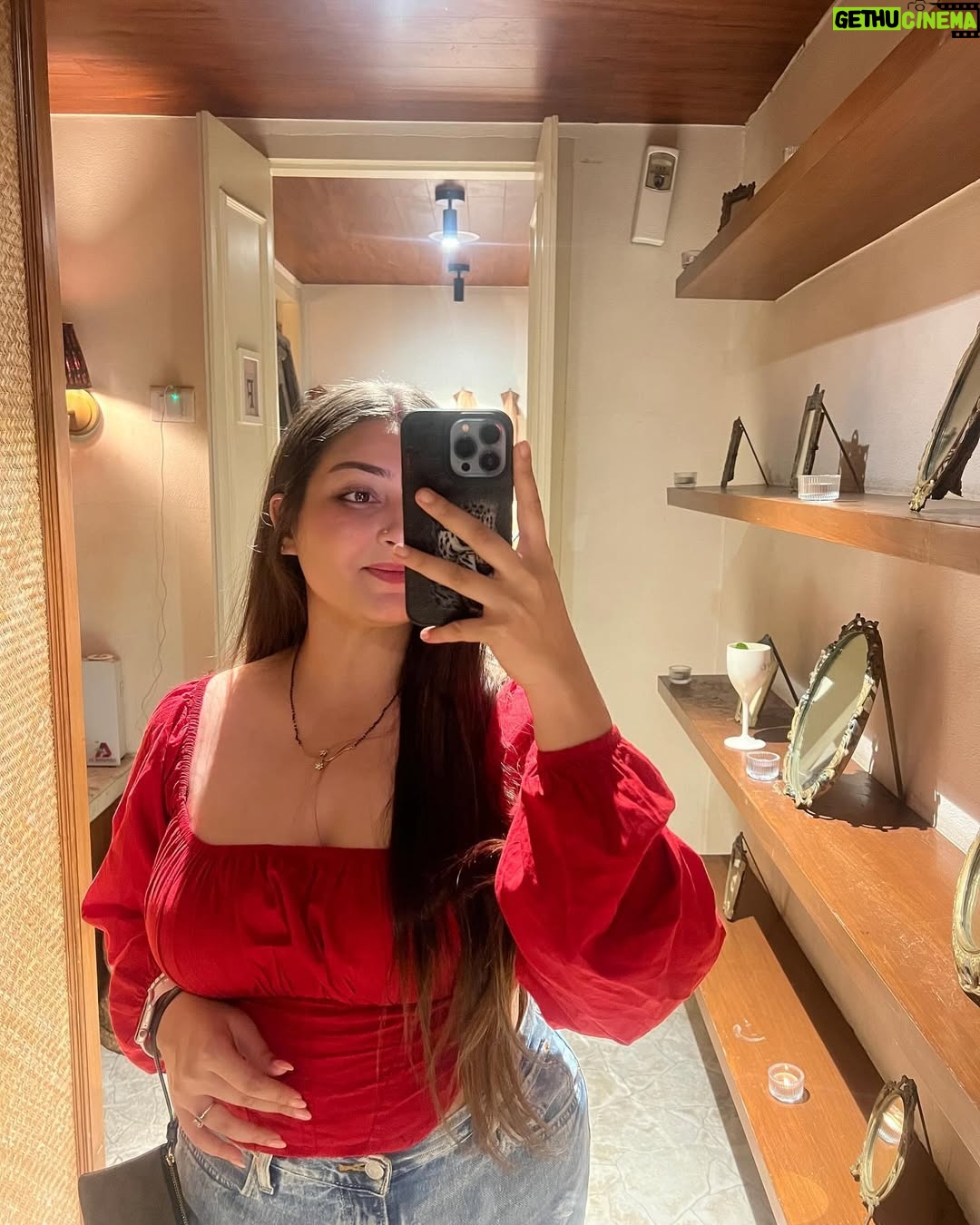 Akanksha Joshi - 2.5K Likes - My pretty Valentine❤️