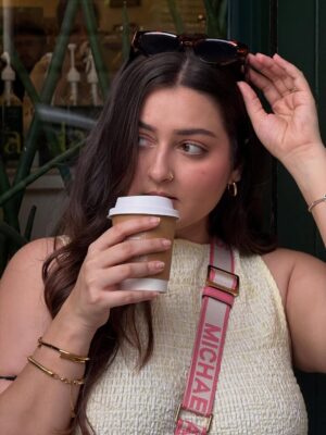 Akanksha Joshi Instagram - Coffee Poses is a perfect combination ❤️✨