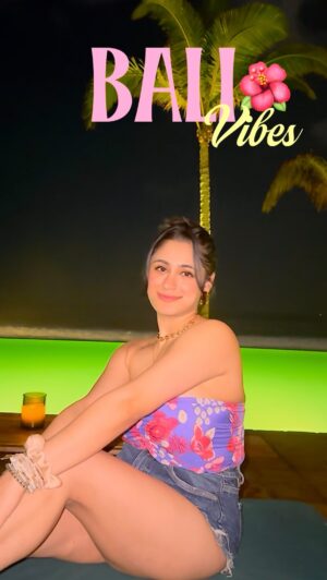 Akanksha Vij Instagram - Almost forgot this was the whole point — salty hair, sun-kissed skin, and margaritas on a Bali beach. Take me back!☀️🌴🍹⛱️✨
#BaliVibes #BeachPlease #TropicalStateOfMind #Wanderlust #TravelDiaries #MargaritaMoments #IslandEscape #BeachBumLife #Explorepage #trends #trendingsongs #outfitinspo
(travel Reels, Ootd, Outfit Inspo, fashionable Reels, Bali Diaries, Trending)