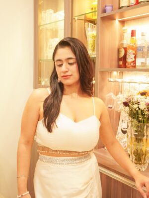 Akanksha Vij Instagram - Just me… and a little extra sparkle tonight ✨
.
.
.
.
#OOTDInspo #StyleDiaries #InstaFashion #GlamLook #FashionVibes #StyleInspo #InstaStyle #WhatIWore #StyleGoals #EveningLook