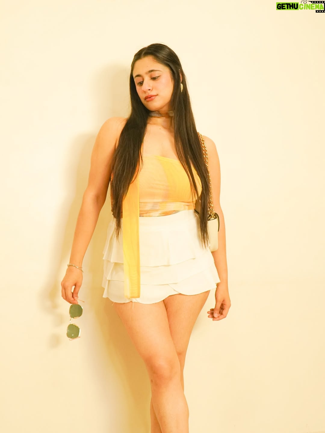 Akanksha Vij - 421 Likes - Album: Recents 📸✨💛
.
.
.
.
#Ootd #explore #fashionista #stylinginspo #sunmertime #summervibes☀️ #outfitinspirations #goodmood
