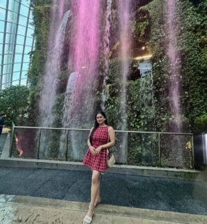 Akanksha Vij Instagram - Felt like a real life princess in this look!!♥️♥️✨✨
.
.
.
.
.
#explore #fashion #fashionstyle #outfit #travel #outfitinspo #outfitinspiration #Viral #trendingpost #fyp #photography #singapore #ootd #princesslook#stylehack #makeup
(Luxury, Fashion, Lifestyle, Creator, Travel diaries, Bow, Outfit ideas, for you page, trending audios, trending reels)