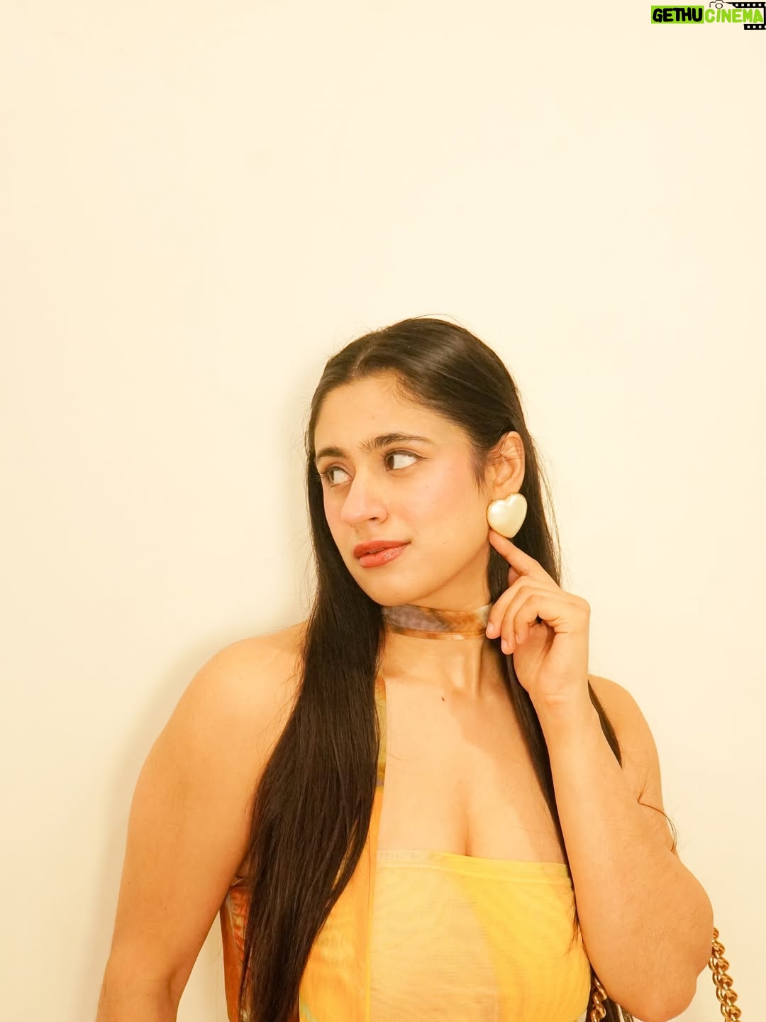 Akanksha Vij - 421 Likes - Album: Recents 📸✨💛
.
.
.
.
#Ootd #explore #fashionista #stylinginspo #sunmertime #summervibes☀️ #outfitinspirations #goodmood