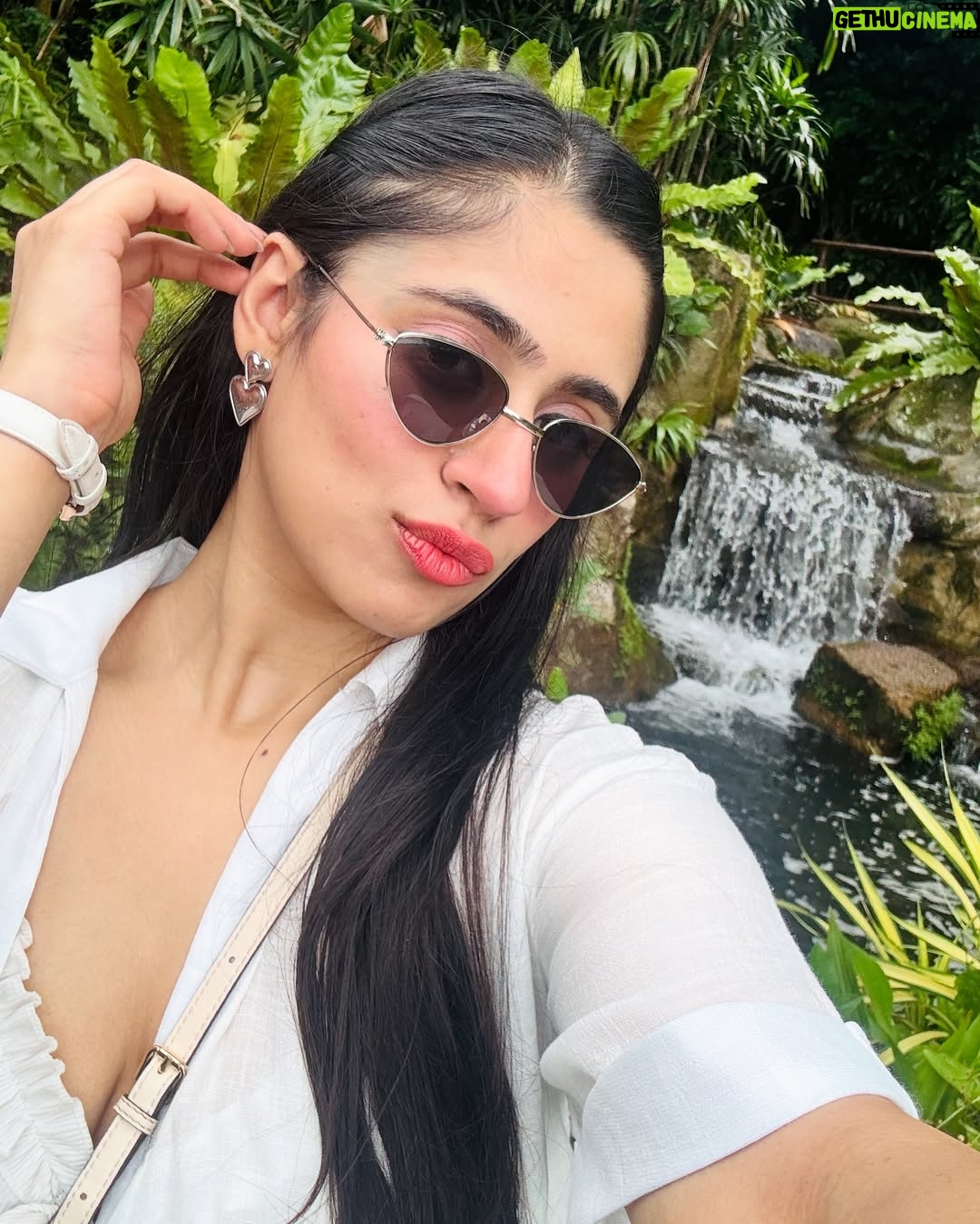 Akanksha Vij - 602 Likes - Dressed in confidence and a little bit of sunshine. ☀️💖
.
.
.
.
#expore #ootd #outfitinspo#fashion#style#travel#singapore#travelphotography #styleinspirations 
(Travel, singapore, Fashion, Outfit, Luxury, Instagram, Insta Post)