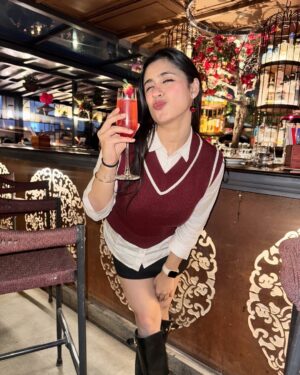 Akanksha Vij Instagram - Love a lil happy face on me!❤️🍒
.
.
.
.
.
#explore #viral #trending #ootd #outfits #outfitoftheday #photooftheday #photogram #newpost #fashion #fashionstyle #styleinspiration #beauty #streetstyle #winterfits #dinnerfit #luxuryoutfit
(Outfit Inspo, Fashion inspiration, Fashion Inspo, Explore more, Viral feed, style hacks, fun, photography, art)