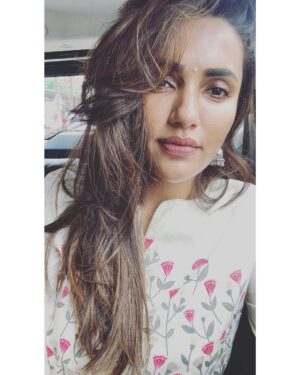 Akshara Gowda Instagram - Walked through temples, dargahs, and gurudwaras—realized the universe doesn’t see religion, it only sees hearts. Faith has no boundaries; love is our only true reflection. Somewhere in this endless journey, the universe is protecting me in mysterious ways I never imagined. ✨✨✨

#OneWorld #SpiritualJourney #UniverseProtects” ❤️🥰

 #aksharagowda #stylishtamilachi #aksharagowdabikki #stylishtamizhachi #sunday #chennai 
#mumbai #hyderabad #mother #motherhood #motherenergy #pushkarbrahmatemple #pushkar #ajmer #ajmersharifdargah #khatushyam #salasarbalaji #satyanarayan #balhanuman #nizamuddinauliyadargah #nizamuddin #delhi #jaipur #shiv #coldplay #fixyou #gurudwara
