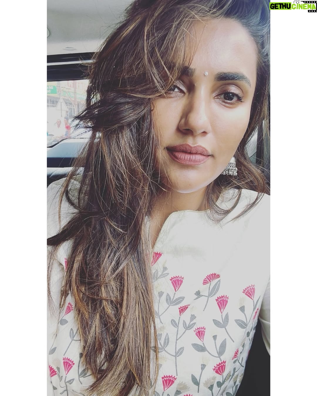 Akshara Gowda - 59.5K Likes - Walked through temples, dargahs, and gurudwaras—realized the universe doesn’t see religion, it only sees hearts. Faith has no boundaries; love is our only true reflection. Somewhere in this endless journey, the universe is protecting me in mysterious ways I never imagined. ✨✨✨

#OneWorld #SpiritualJourney #UniverseProtects” ❤️🥰

 #aksharagowda #stylishtamilachi #aksharagowdabikki #stylishtamizhachi #sunday #chennai 
#mumbai #hyderabad #mother #motherhood #motherenergy #pushkarbrahmatemple #pushkar #ajmer #ajmersharifdargah #khatushyam #salasarbalaji #satyanarayan #balhanuman #nizamuddinauliyadargah #nizamuddin #delhi #jaipur #shiv #coldplay #fixyou #gurudwara