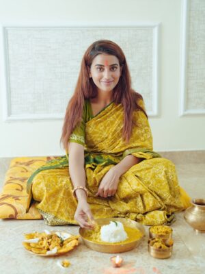 Akshara Singh Instagram - पवित्रता का पहला पड़ाव, नहाय-खाय से शुरू हुआ आस्था का प्रवाह ✨🙏🏼🌸🌞 जय छठी मईया 

#aksharasingh #chhath2025