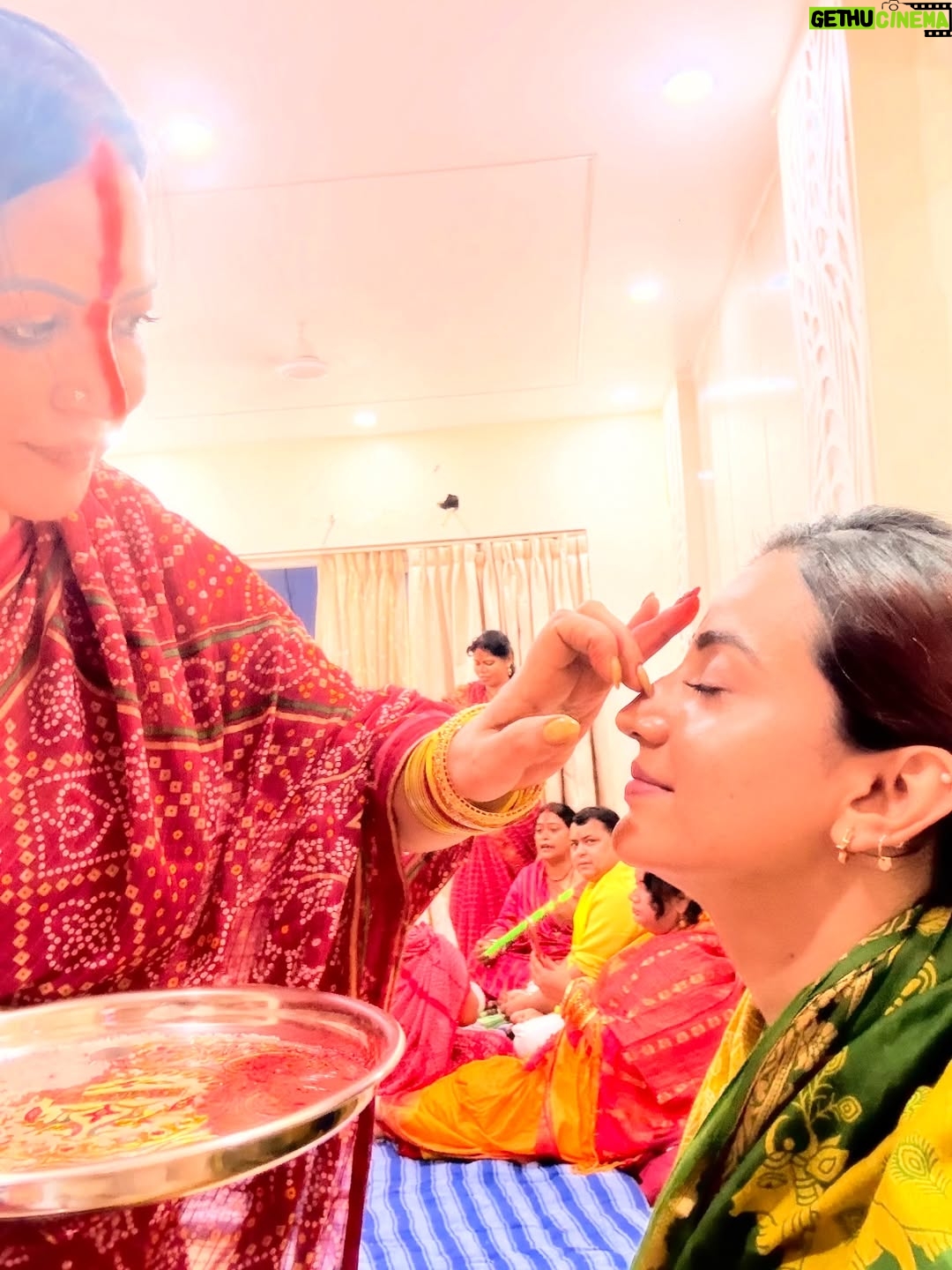 Akshara Singh - 342.4K Likes - पवित्रता का पहला पड़ाव, नहाय-खाय से शुरू हुआ आस्था का प्रवाह ✨🙏🏼🌸🌞 जय छठी मईया 

#aksharasingh #chhath2025