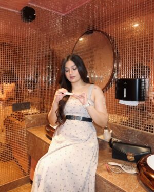 Akshita Instagram - I’m just a girl 🤍
Wearing @tamieofficial_