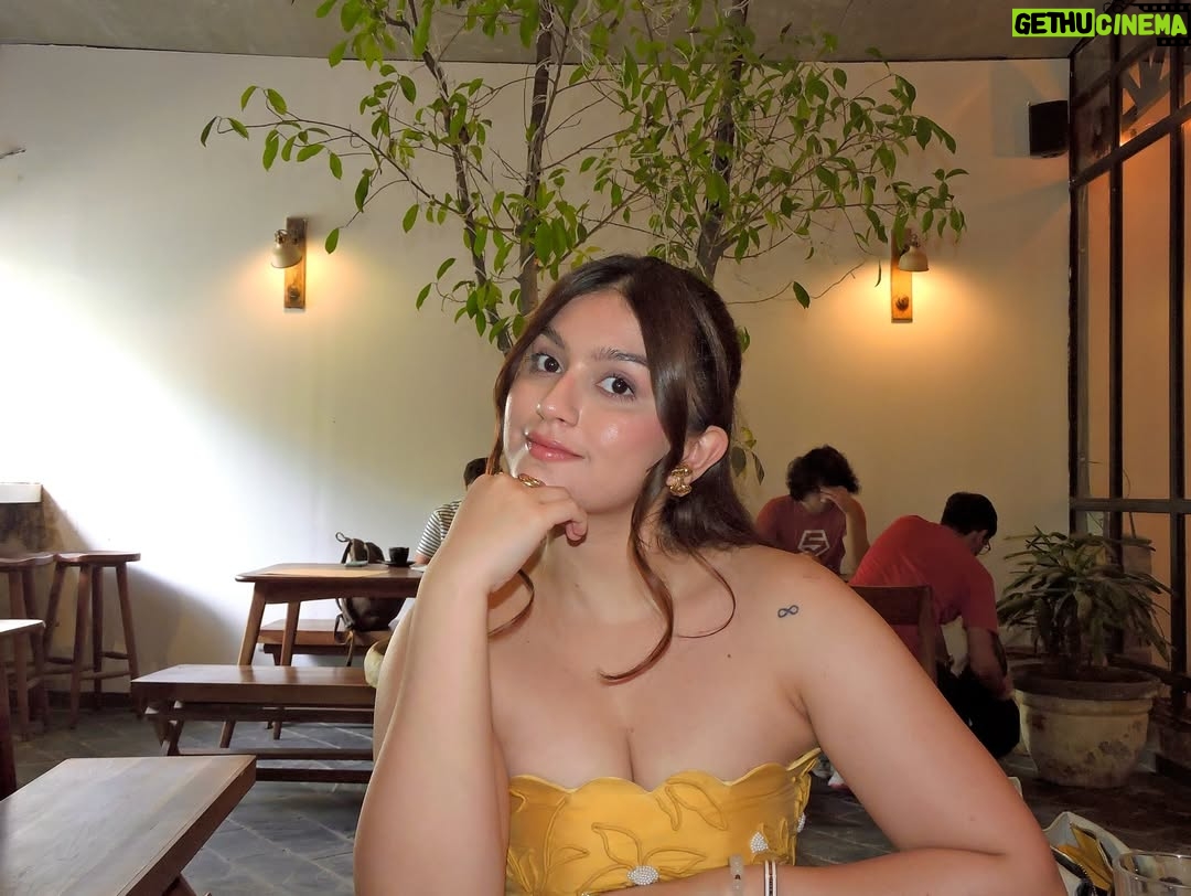 Akshita - 2.8K Likes - 🥑   🧋= a very happy Akshita 🌻