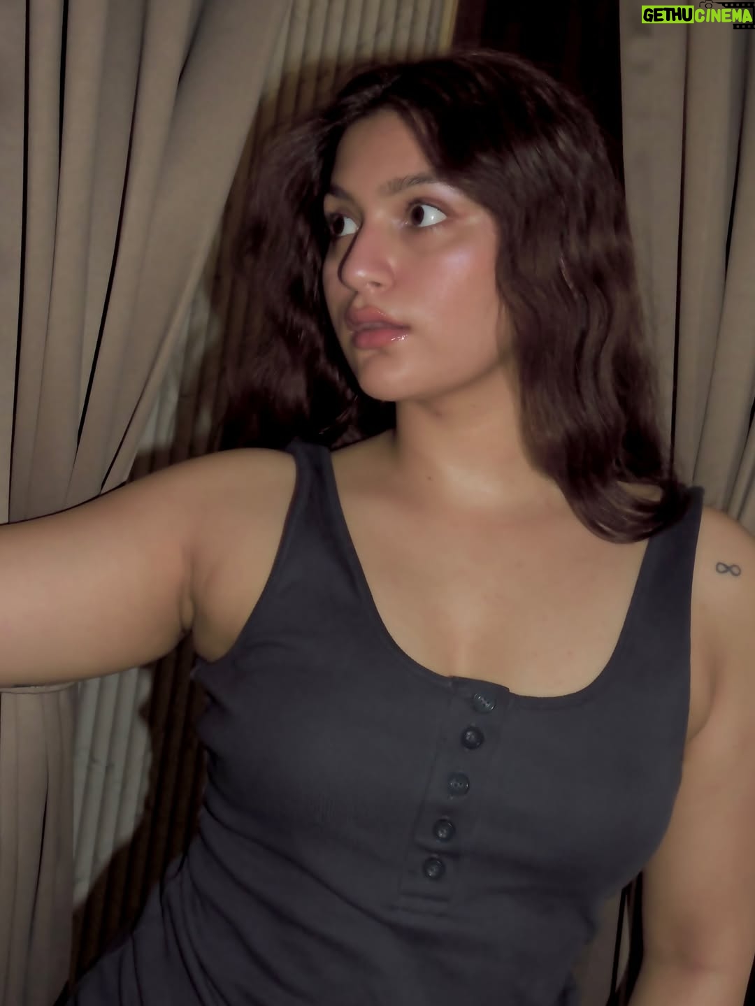 Akshita - 700 Likes - 🎞️🎥

#portraits