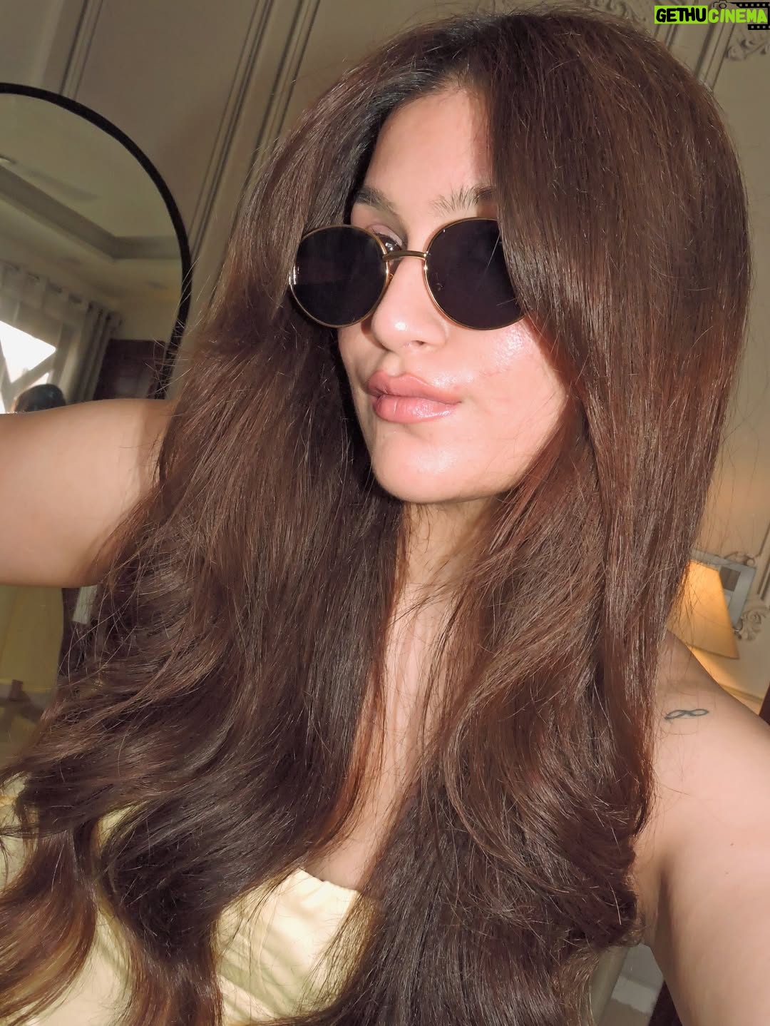 Akshita - 12.1K Likes - pretty lil face on that pretty lil frame