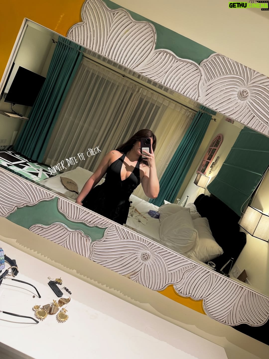 Akshita - 8.2K Likes - A quick escape from city chaos, Karma Lakelands was exactly the breather I didn’t know I needed 🌷
Spent my days doing everything and nothing, with great food and even better hospitality. Played my first game of pickleball, went boating, and even tried a swing at golf (elite behavior only).🤭
There’s so much to do here, yet it feels like time stands still in the best way. Already planning my next staycation. Thankyou for having us @karmalakelands 

 #KarmaLakelands #staycation #getaway