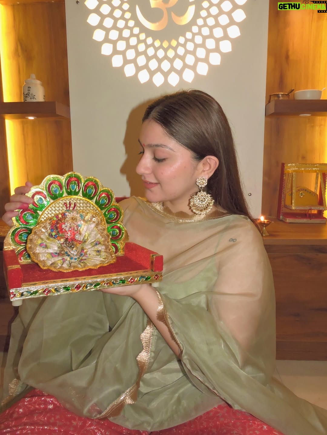 Akshita - 1.6K Likes - Hare Krishna 🦚🪈

#janmashtami #krishna #ʀᴀᴅʜᴇʀᴀᴅʜᴇ