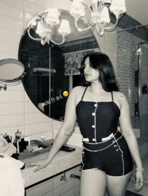Akshita Instagram - A quick escape from city chaos, Karma Lakelands was exactly the breather I didn’t know I needed 🌷
Spent my days doing everything and nothing, with great food and even better hospitality. Played my first game of pickleball, went boating, and even tried a swing at golf (elite behavior only).🤭
There’s so much to do here, yet it feels like time stands still in the best way. Already planning my next staycation. Thankyou for having us @karmalakelands
#KarmaLakelands #staycation #getaway