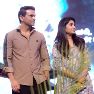 Akshita Bopaiah Instagram - I was glad to be in the event of Gagana chukki for promoting my film #kamal sridevi📸 which is releasing on sep 19th entire Karnataka ..

It was my pleasure sharing stage with @dhananjaya_ka sir 🙂🙏

#kannada #actress #akshithaatrendz #south #films #viralpost #kamalsridevi