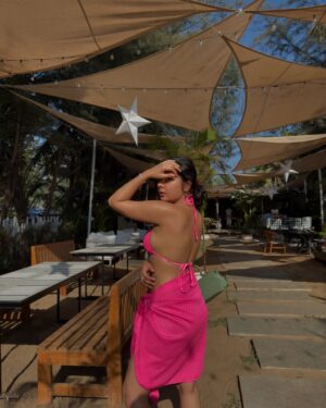 Akshita Rai Shrivastava Instagram - Take me back to @umabythesea 🌴🍹
( beach pictures,beach life, beach shack, cafes in goa, restaurants in goa, beach side cafe in goa, beach side restaurants in goa, morjim shacks)