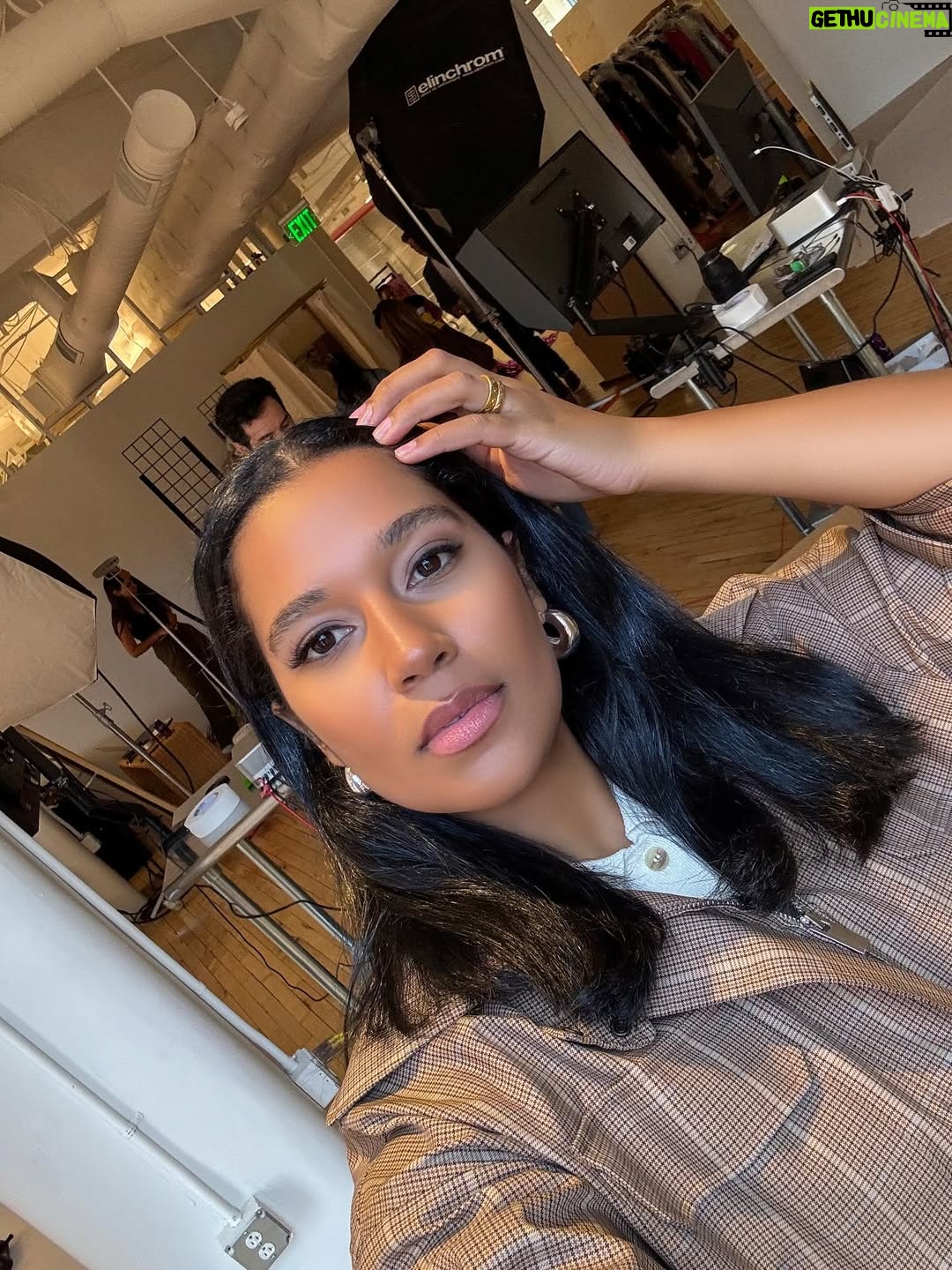 Alana Monteiro - 117.4K Likes - Fall 🍂 🍂