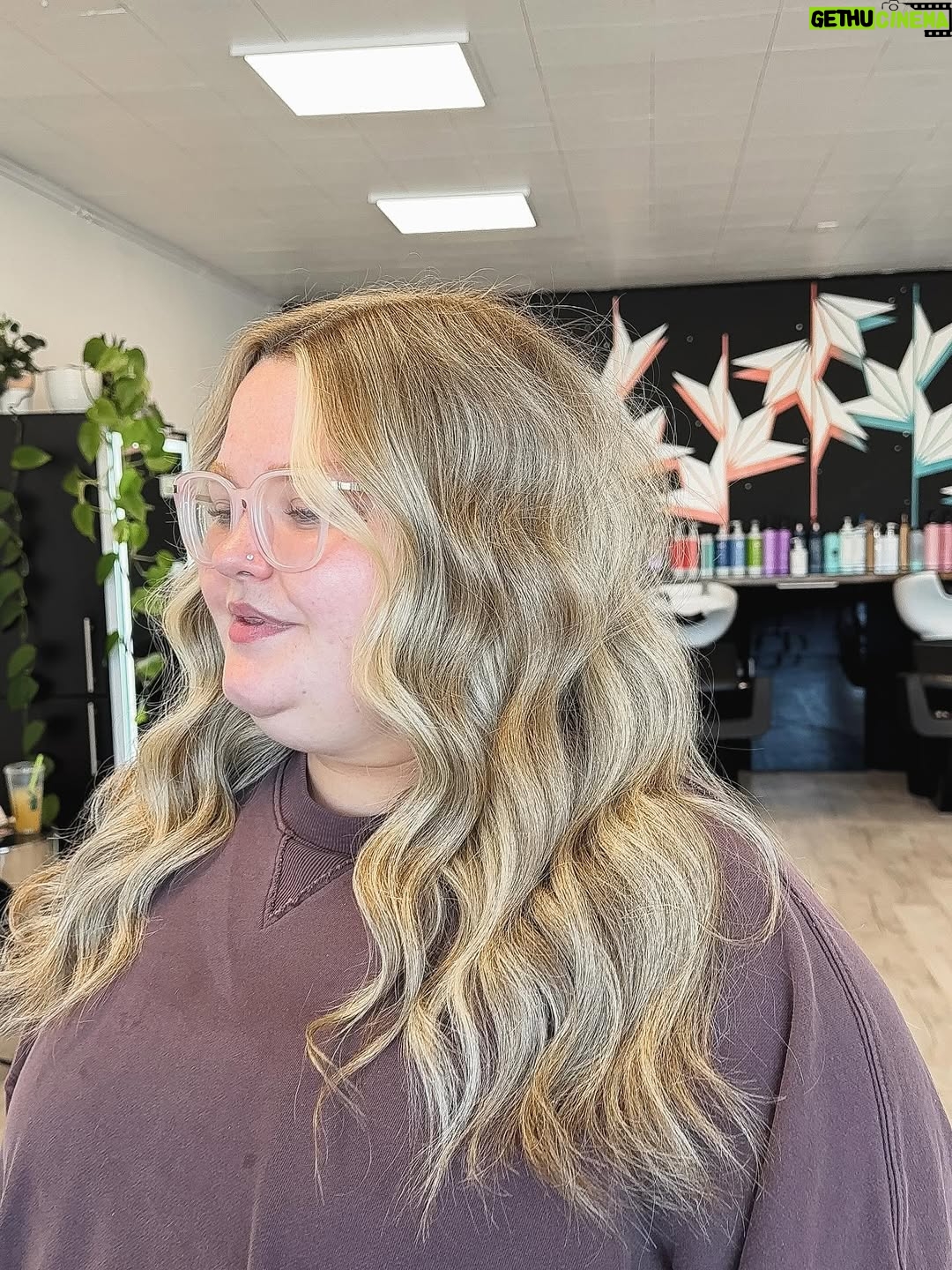 Alana Thompson - 56.4K Likes - If you’re in Denver and looking for someone who truly gets hair, look no further than @thefunkyladyy she is hands down the BEST. This was my second time in her chair, and just like the first, I walked away feeling not only beautiful but genuinely cared for. From the moment you walk into @studiorae.salon you feel welcomed and at ease. The salon is absolutely stunning clean, cozy, and full of good energy.

What really sets her apart is how much pride and intention she pours into her work. You can tell she’s passionate about what she does, and it shows in every single detail from the way she consults with you, to how she styles and treats your hair with so much love. I’ve never once felt uncomfortable or out of place, and that says so much.

There’s something so special about being in a space where you can relax, be yourself, and leave feeling like your best self and that’s exactly what she gives every time. Can’t wait for my next appointment already. Thank you, @thefunkyladyy for sharing your gift with us. 💕✨ #DenverHairStylist #StudioRaeSalon #GratefulClient #HairMagic