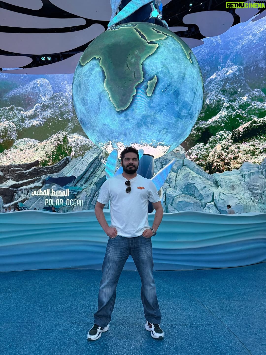 Aleenajijin - 2.4K Likes - Sometimes it’s all about living your life ✨💕
@seaworldyasisland 

📍 seaworld AbuDhabi , Yas Island
Timing - 10Am 6 Pm
Ticket -375 Dhs ( adult)
Child below 3 years - Free

#seaworld #seaworldabudhabi❤️❤️❤️ #yasisland #abudhabi