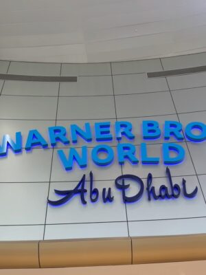 Aleenajijin Instagram - 🎬✨ Welcome to the Magical World !! @wbworldyasisland
📍Warner Bros , Abudhabi , Yas Island
🎟️ @headout @headoutuae
#headoutcreators #warnerbros #abudhabi