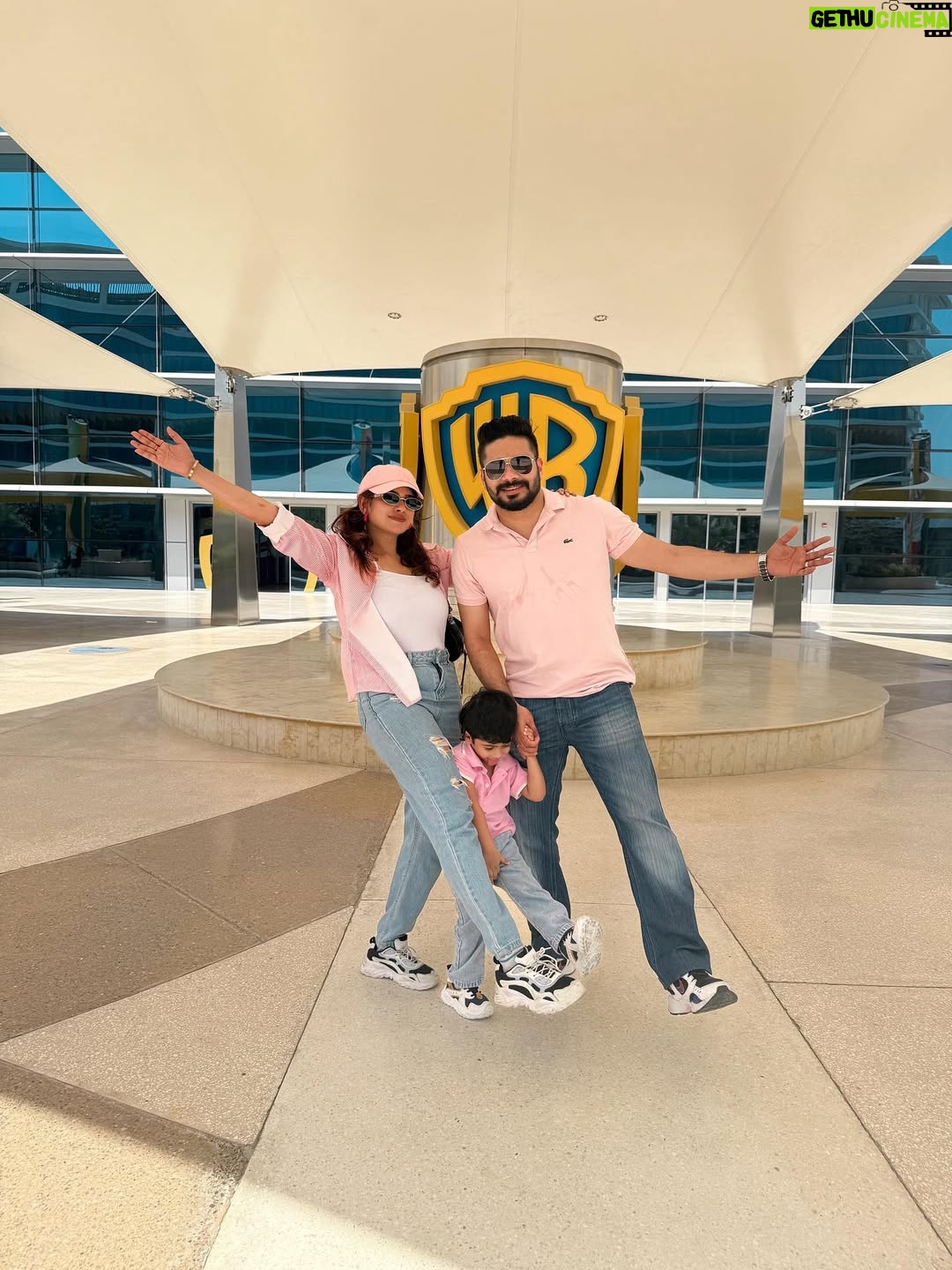 Aleenajijin - 1.4K Likes - 🎬✨ Welcome to the Magical World !! @wbworldyasisland 

📍Warner Bros , Abudhabi , Yas Island
🎟️ @headout @headoutuae 

#headoutcreators #warnerbros #abudhabi