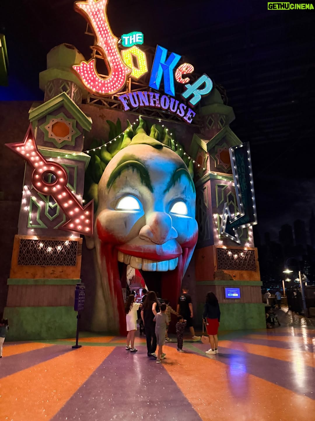 Aleenajijin - 1.4K Likes - 🎬✨ Welcome to the Magical World !! @wbworldyasisland 

📍Warner Bros , Abudhabi , Yas Island
🎟️ @headout @headoutuae 

#headoutcreators #warnerbros #abudhabi