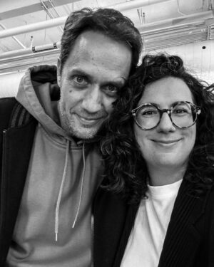 Alexandra Stréliski Instagram - Je me suis fait un nouvel ami cette semaine à @c2montreal. @grandcorpsmaladeoff, ce fut un plaisir tout beau et simple de te croiser sur scène pour un instant. Merci pour ce moment. X