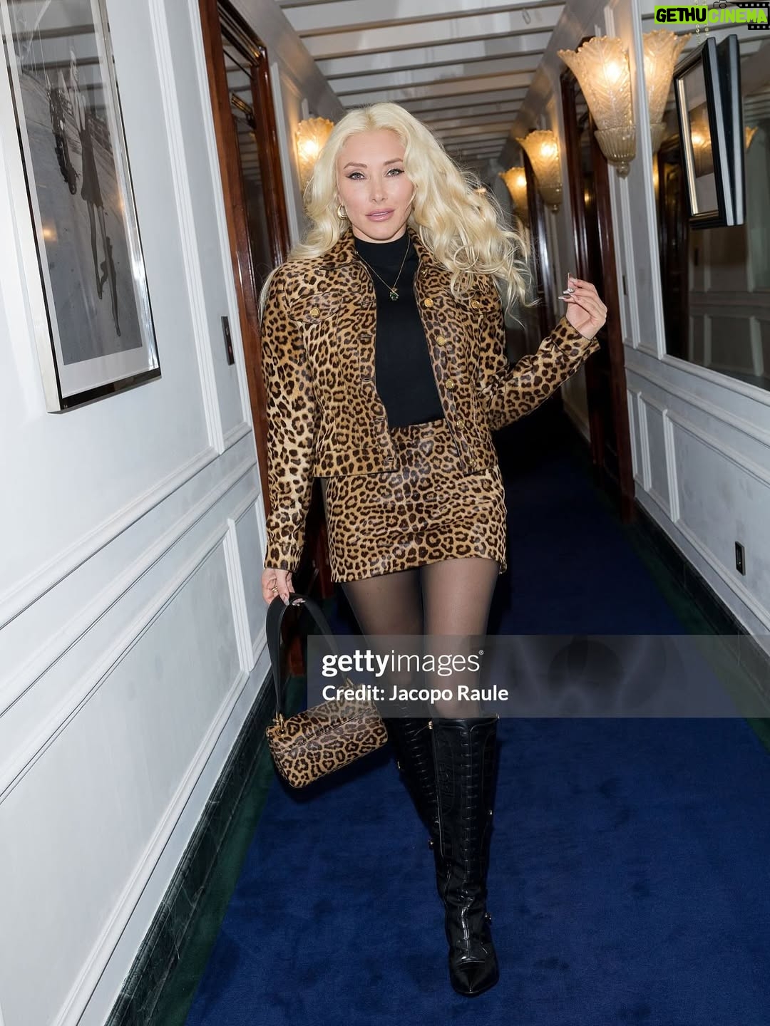 Alexandra Vino - 3.5K Likes - ✨ Milan nights in full Cavalli ✨
Getting ready at Casa Cipriani before heading to the Roberto Cavalli show with @faustopuglisi - 💛 honored to wear Cavalli head to toe for this incredible evening during #MilanFashionWeek 💫
#RobertoCavalli #CasaCipriani #MFW @cavallicannes @_shanti_jeremy_