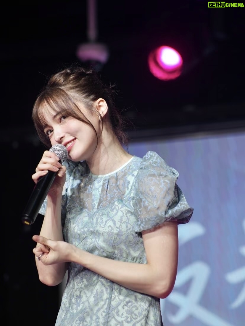 Alisa Sakamaki - 9.2K Likes - 上海楽しかった！！ありがとうございました✨☺️

またお会いできるようにがんばるね💪

たくさんお散歩シーンのお写真撮ったので、オフショットもお楽しみにですうう☺️

日本の皆様とも早く会いたいな🥲🥲🥲

※ファンの方のお写真を使用しています☺️
撮ってくださりありがとうございます！

#坂巻有紗 
#上海 
#ファンミーティング