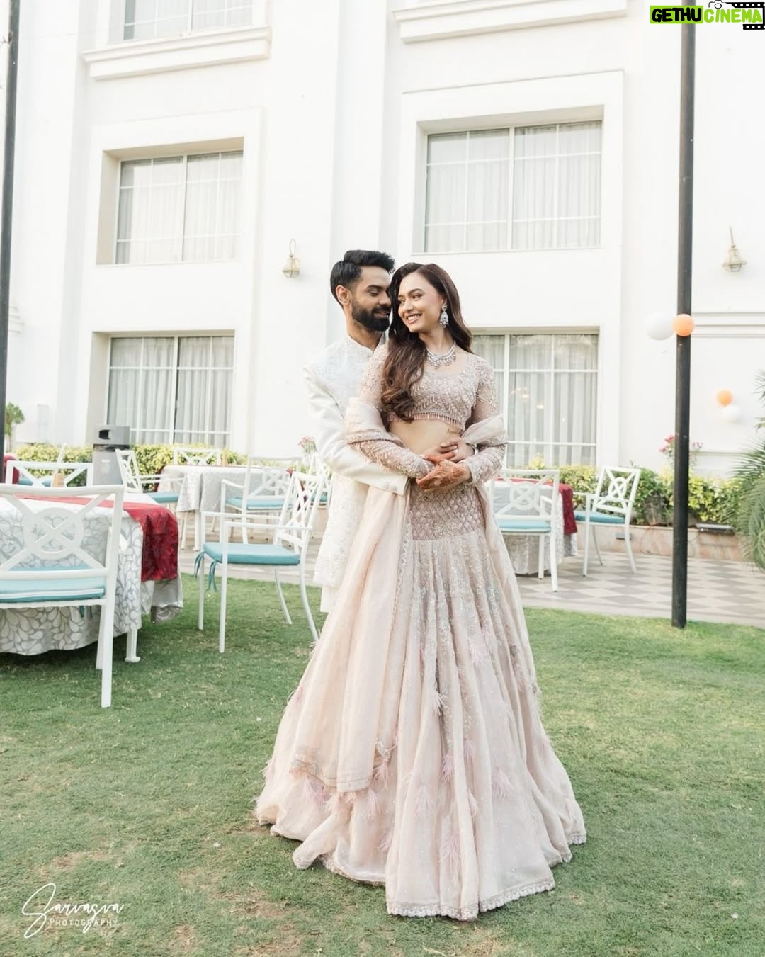 Alisha Prajapati - 896 Likes - This right here? This is peak engagement goals. The style, the smiles, the love... everything!😍❤️

Couple: @alishaprajapati thekushshah 
Outfit: @samta_gaudani
Makeup, Hair & Jewellery: @sejal_savaliya22 
Nails: @daisynailstudio
Mehendi Artist: @rima_mehndi_art
Styled by: @idivyeshtalaviya @styledbydivyesh
Assisted by: @ianjali_patel
Photographer: @sarvasvabymanthan 
Venue: @thehillock_ahmedabad

(Engagement , Engagement look. Engagement Outfit, Couple Goals)