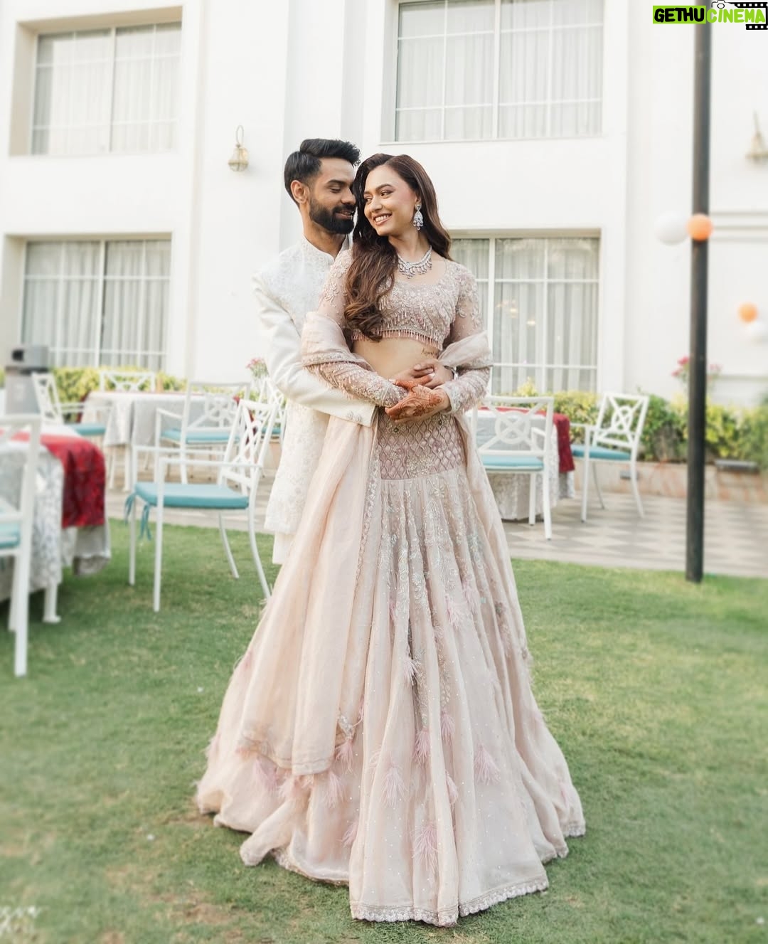 Alisha Prajapati - 11.7K Likes - He Asked,And She Said Yes To Forever.🥹🧿♥️
.
Styled Our Gorgeous @alishaprajapati 🫶🏻
Styled by:- @idivyeshtalaviya 
Wearing:- @samta_gaudani 
HMUA:- @sejal_savaliya22
📸:- @sarvasvabymanthan 
Styling Team:- @styledbydivyesh @ianjali_patel 
@vaidehi1312