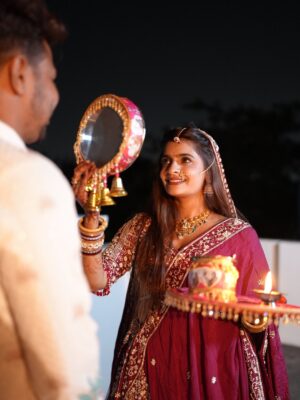 Alisha Rajput Instagram - 1 karwachauth was soo special thanku soo much @oye_indori  for always supporting me , treating me like queen 😘😘❤️ and Dyson hi kya bolu 😍😍😍 Thanku Thanku 😘😘