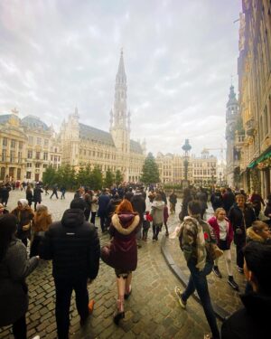 Allisson Lozz Instagram - Bélgica 🇧🇪 fue hermoso !
Me sentí en otra época 🏰
#belgica #travel