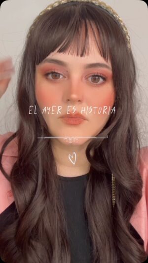 Allisson Lozz Instagram - “Pero no olvides que…
…cada decisión que tomas hoy, cada esfuerzo que haces y cada responsabilidad que asumes en este momento, están construyendo silenciosamente el futuro que un día anhelarás disfrutar.
Vive con conciencia, entrega y propósito ahora, para que mañana puedas cosechar la paz, la alegría y la plenitud que solo nacen de un presente bien vivido.”
#PresenteConPropósito #FuturoBrillante #ViveHoy #ConstruyeTuFuturo #allisson #teamqueenboss #mlm #latinosenusa #emprendedoresonline #networker