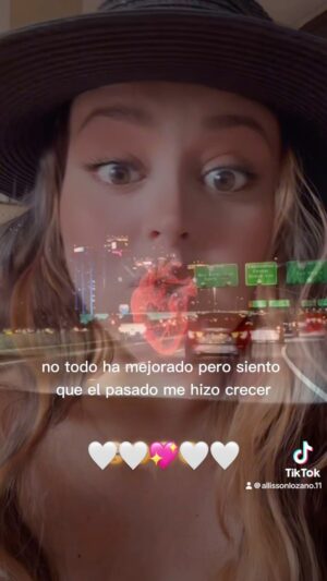 Allisson Lozz Instagram - @allissonlozano.11 “Lo único constante es el cambio” ✨
Somos neblina, un día estamos y al otro quien sabe, por eso transforma tu mente 🧠, no importa si es paso a paso pero siempre para adelante, no hay tiempo que perder 💖!
•
•
•
Emprende desde casa 🏡
En 🇲🇽🇺🇸🇵🇷
👇🏻
➕5️⃣2️⃣ 9️⃣9️⃣8️⃣ 3️⃣1️⃣9️⃣ 8️⃣2️⃣4️⃣9️⃣
https://wa.link/ik1qz3
(link en mi perfil)
#teamuniverse #emprendedores #emprendedora #mlm #networking #usa #latinosenusa #emprendedoresonline #mujeremprendedora#emprendedoresmexicanos #mlm #networking #network #networker #mamaemprendedora #mujeremprendedora #vitalhealth #latinosenusa #emprendedoresenusa