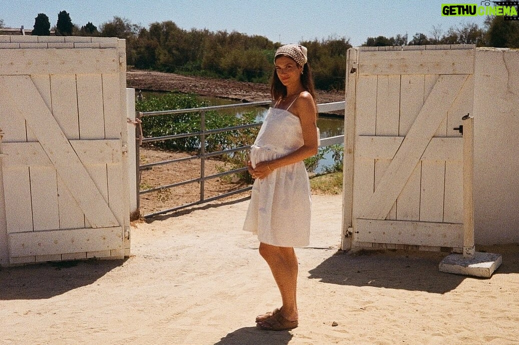 Alma Jodorowsky - 1.7K Likes - 