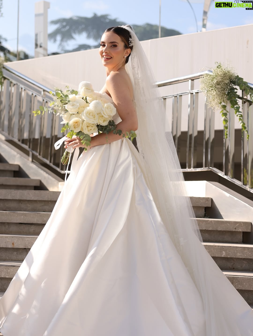 Almila Ada - 43.3K Likes - Team bride✨

21.06.2025
🤍to infinity and beyond!

Reklam