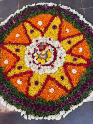 Amala Paul Instagram - Happy Onam 🌼🌼🌼💛💛💛🧿🧿🧿

#happyonam #onam2025 #love #grateful #friends