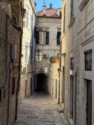 Amanda Lamb Instagram - Right that’s Dubrovnik ticked off.., absolutely mental in there.. never seen so many people in one place. Started the day with a swim in a secret spot behind the city walls and a coffee followed by more swimming and a beach front lunch.. Old Town was just insane… day at sea tomorrow then home for a whole month before I’m off again 😂