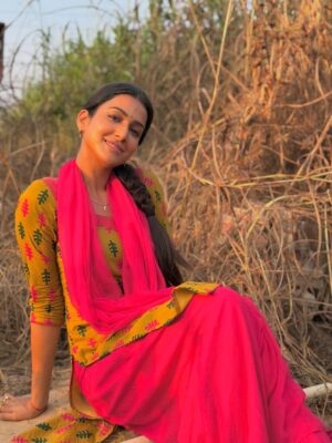 Amandeep Sidhu Instagram - Aapki Sneha✨
.
.
.
.
.
#amandeepsidhu #sneha #gangamaikibetiyan #zeetv #toodles