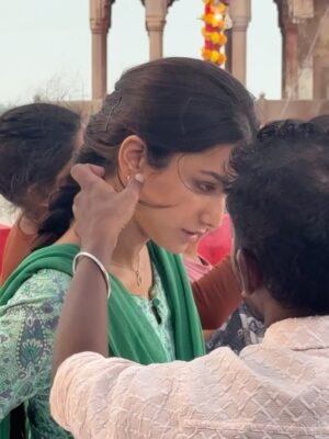 Amandeep Sidhu Instagram - Aa rhe h hum aap sab se milne kal raat 9 baje @zeetv par GANGA MAI KI BETIYAN✨
.
.
.
.
#amandeepsidhu #gangamaikibetiyan #newshow #zee #givesomelove❤️ #toodles