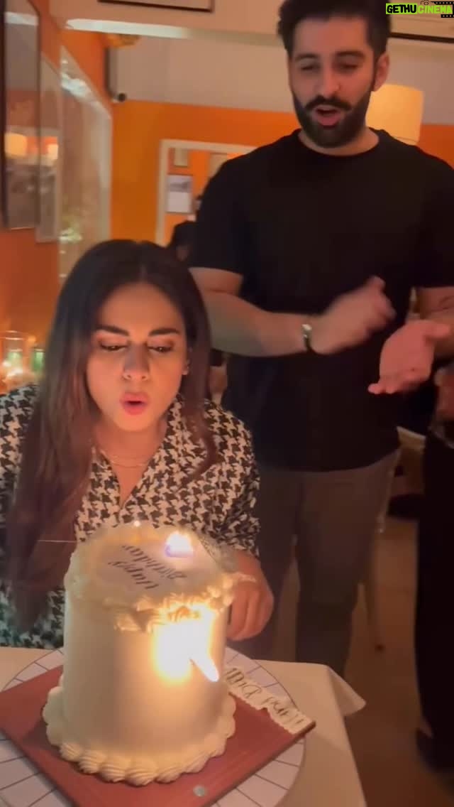 Amar Khan - 18.3K Likes - The birthday weekend continues.Thank you @yashmagillofficial for this one,loved the curtain raiser cake.And thanks to all of you friends- candles weren’t the only warmth and joy.love ya💖🥂🙏