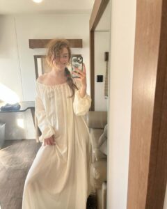 Actress Amelia Gething HD Photos and Wallpapers March 2025