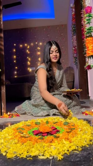 Amisha Instagram - Shubh Diwali 🪔🙏🏻 ❤️✨ @__amisha17